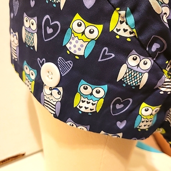 Scrub Cap Breathable Printed Owls & Hearts Tieback Nurses Hat for Workers Unisex - Picture 5 of 5